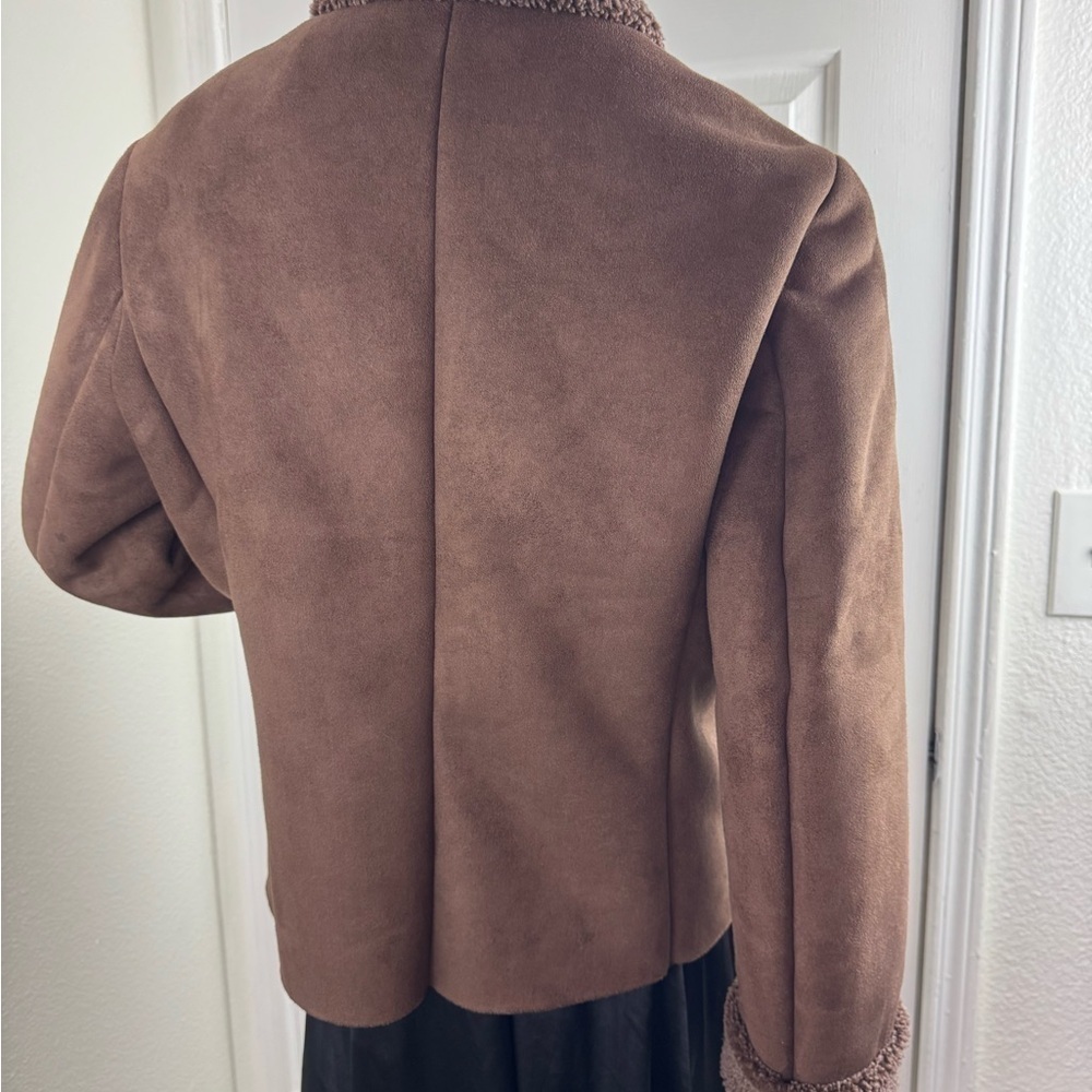 LANDS' END BROWN BUTTON FAUX FUR JACKET SIZE M. - Picture 9 of 16